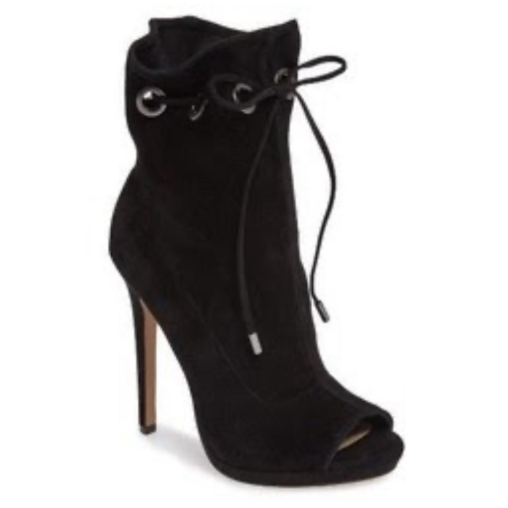 Steve Madden Cavalier Booties size 5.5